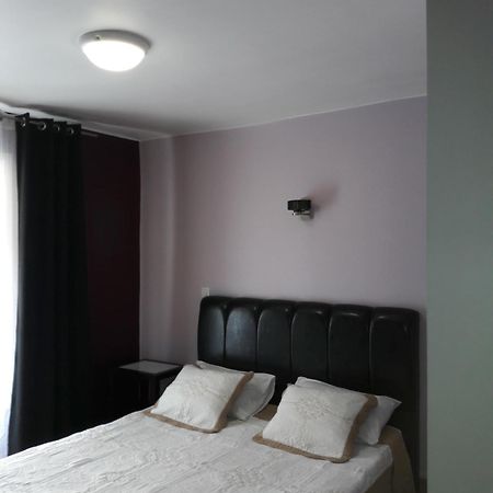 Hotel Saint Georges Париж Экстерьер фото